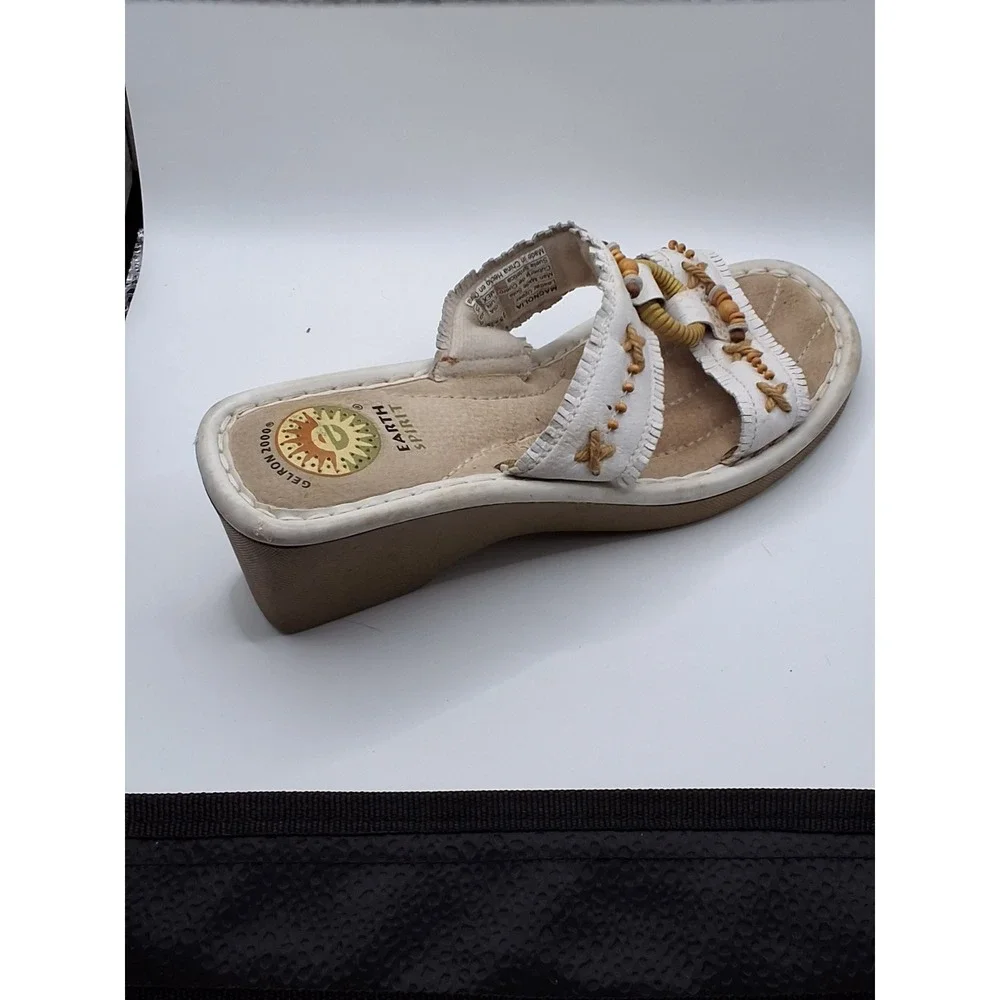 Earth Spirit Magnolia White Leather Wedge Sandals Boho Beaded Slides Womens 8